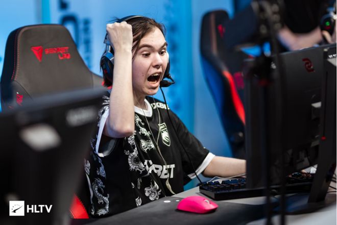 隐私权与安 隐私权与安