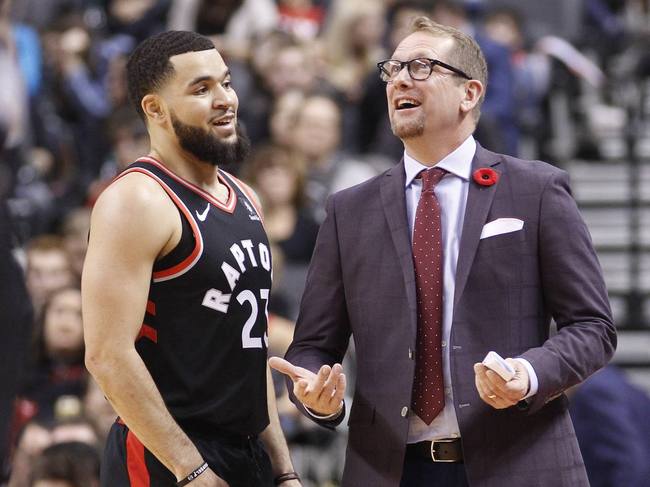 个低谷中的 个低谷中的